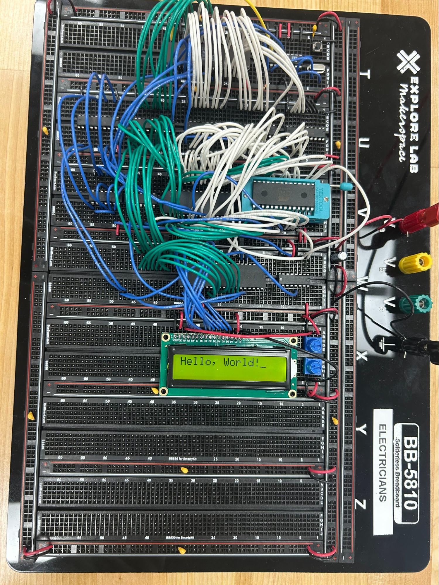 LCD displaying "Hello, World"